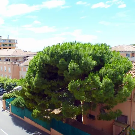 Daire Bright Of 44 M With A Balcony Sanary-sur-Mer